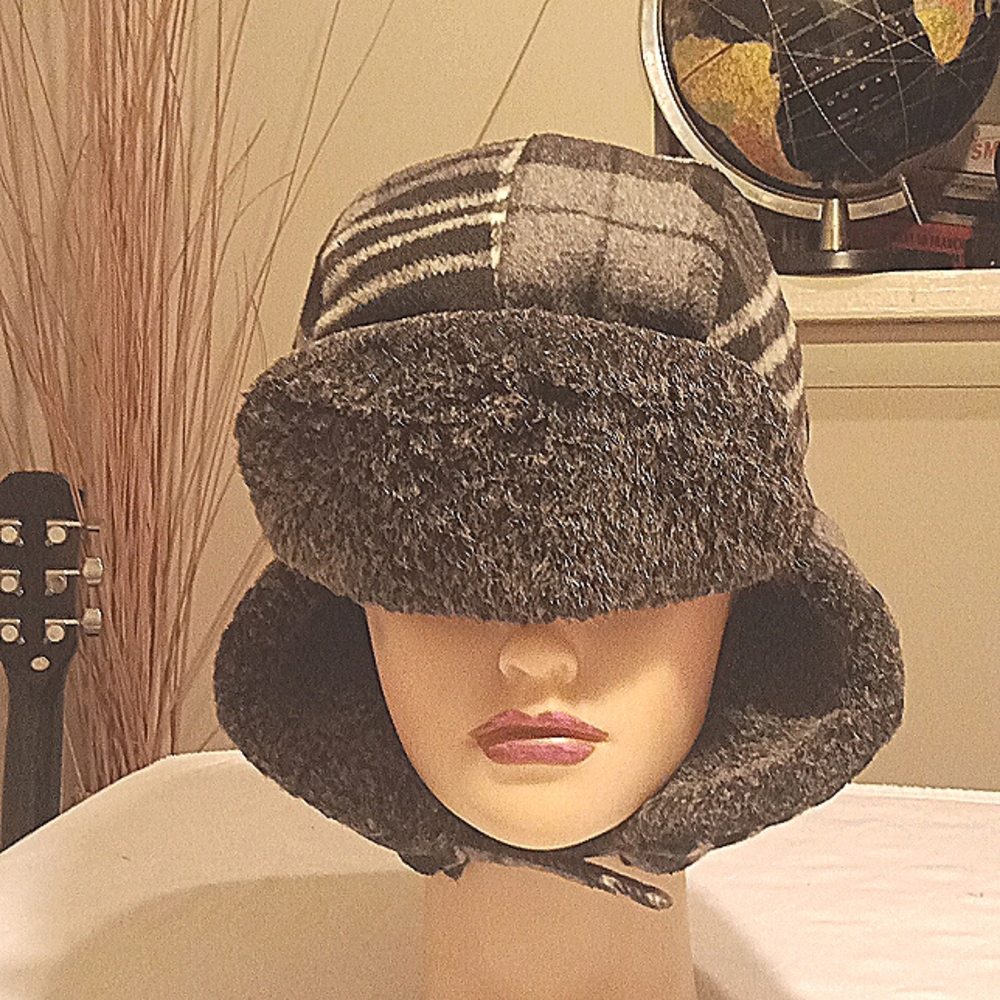 Stylish Winter Hat - image 1